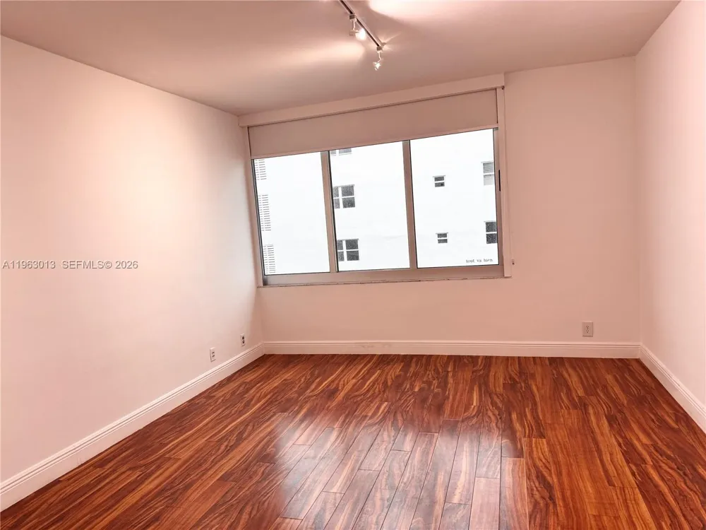 1200 West Ave #1418 Miami Beach, FL 33139