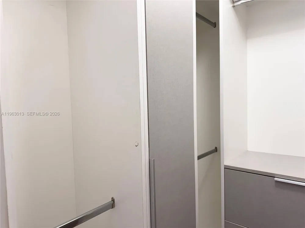 1200 West Ave #1418 Miami Beach, FL 33139