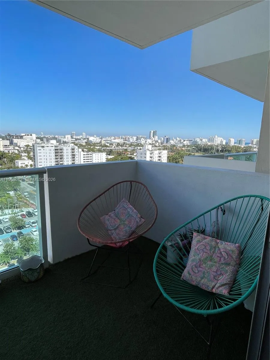 1200 West Ave #1418 Miami Beach, FL 33139