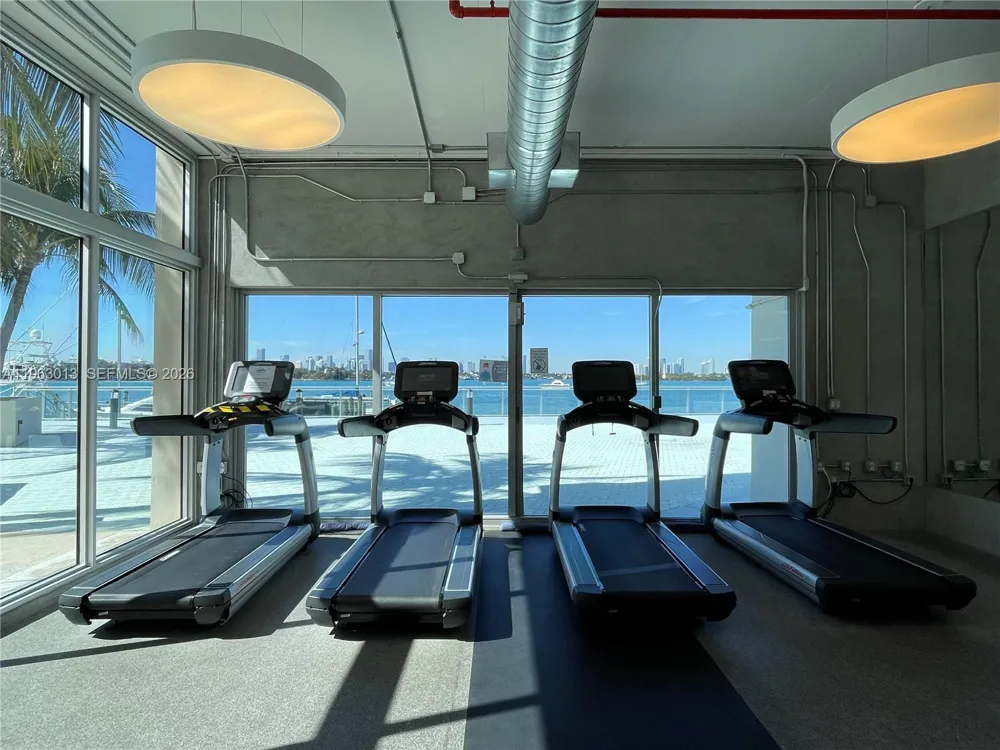 1200 West Ave #1418 Miami Beach, FL 33139