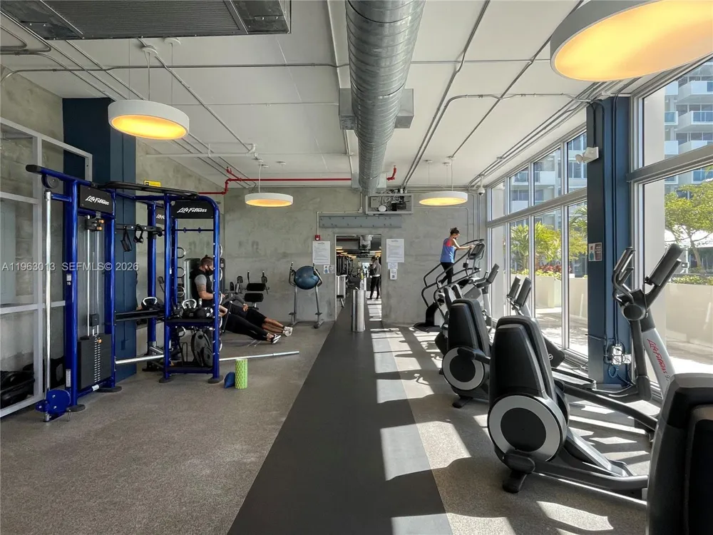 1200 West Ave #1418 Miami Beach, FL 33139