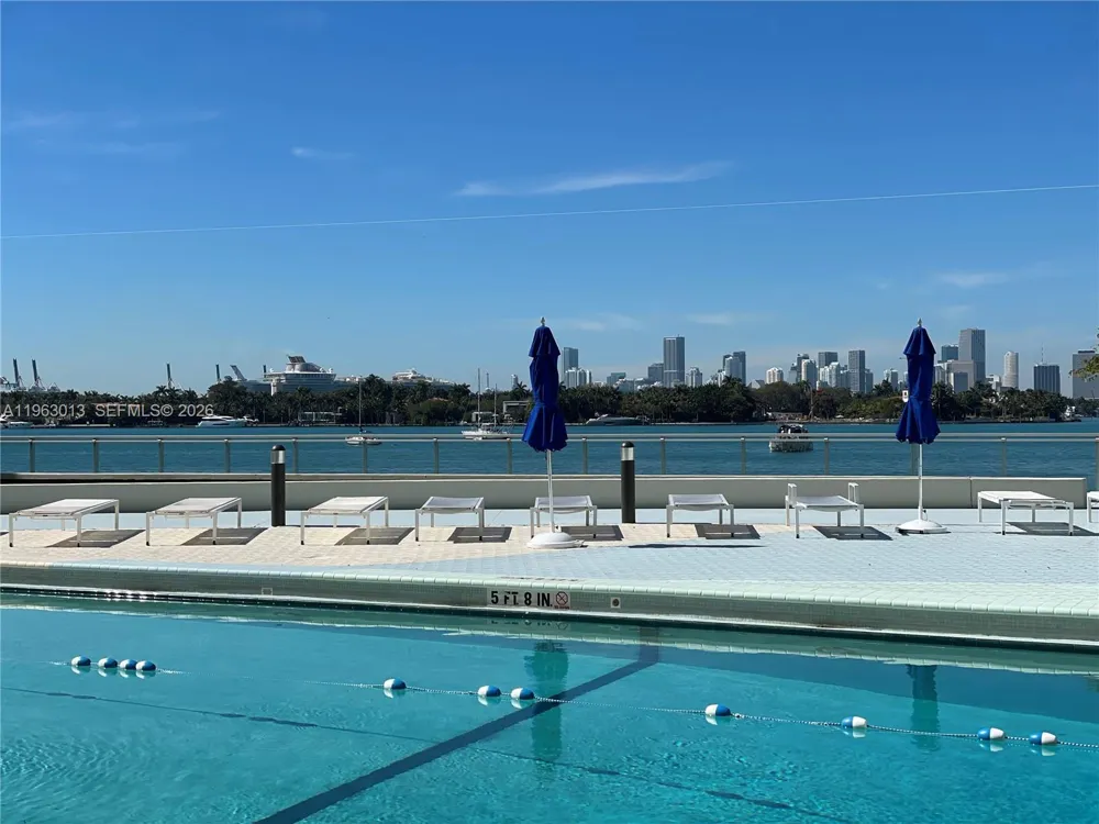 1200 West Ave #1418 Miami Beach, FL 33139