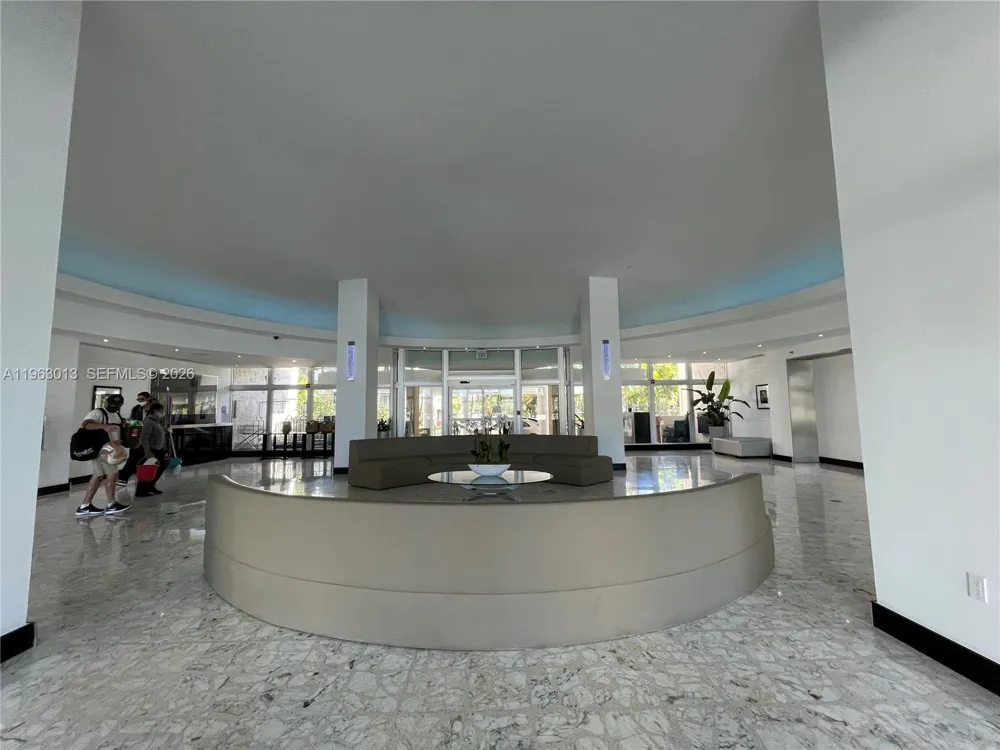 1200 West Ave #1418 Miami Beach, FL 33139