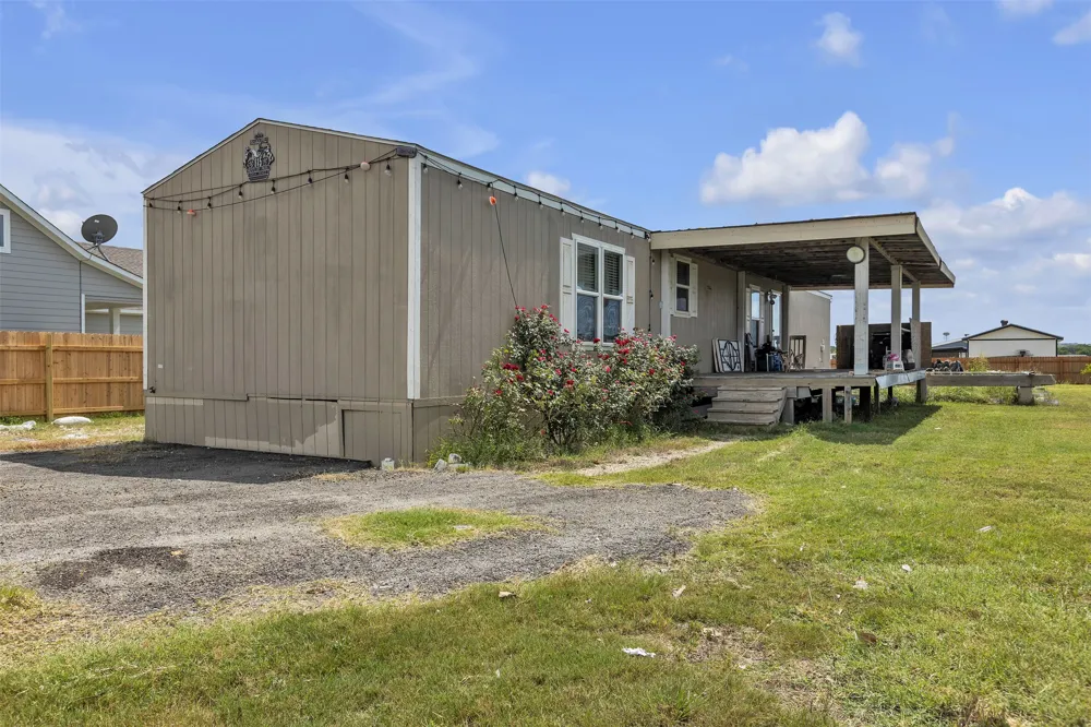 815 Rustler Pass Kyle, TX 78640