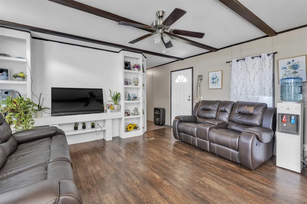 815 Rustler Pass Kyle, TX 78640