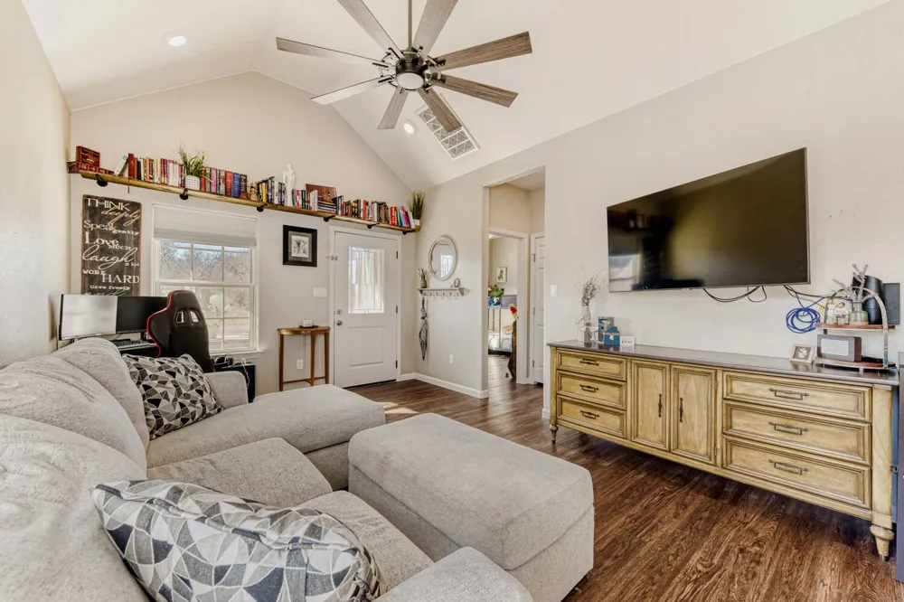226 Spruce Avenue Luling, TX 78648