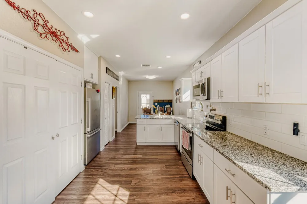 226 Spruce Avenue Luling, TX 78648