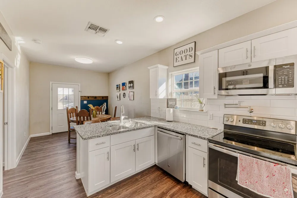 226 Spruce Avenue Luling, TX 78648