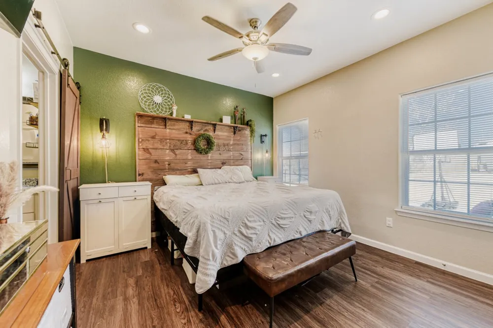 226 Spruce Avenue Luling, TX 78648
