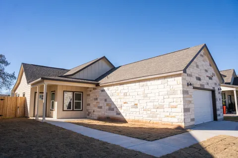 315 String Prairie Way