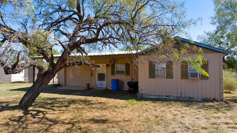 567 County Road 241 Rochelle, TX 76872