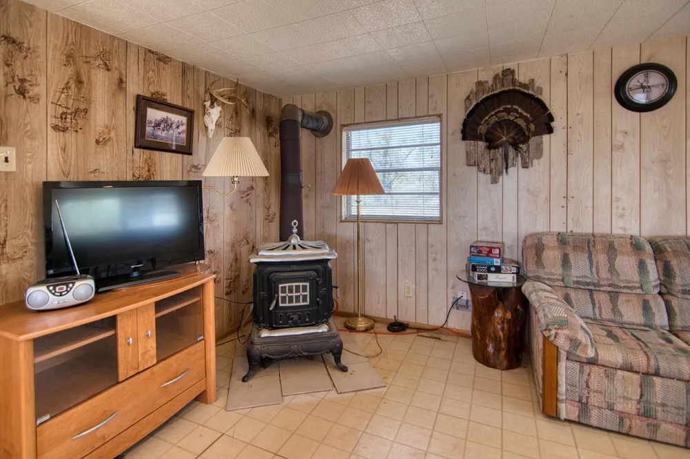 567 County Road 241 Rochelle, TX 76872