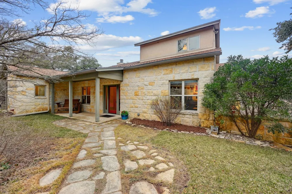 2147 TEJAS TRAIL Blanco, TX 78606