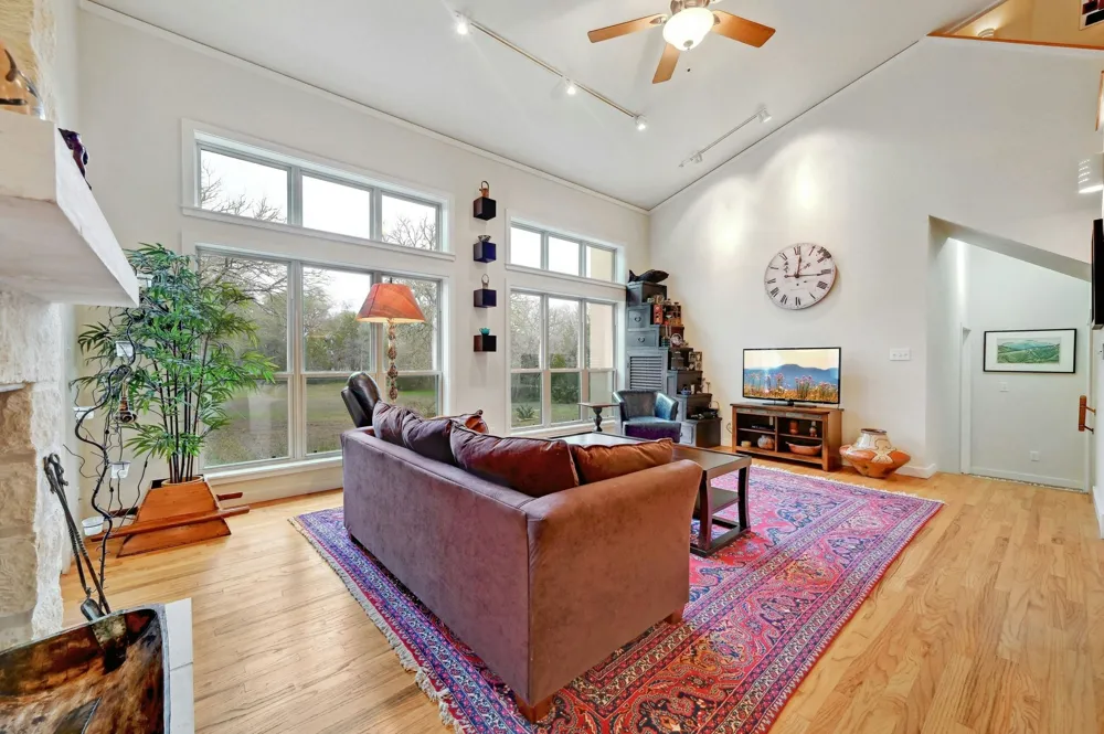 2147 TEJAS TRAIL Blanco, TX 78606