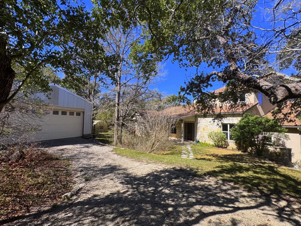 2147 TEJAS TRAIL Blanco, TX 78606