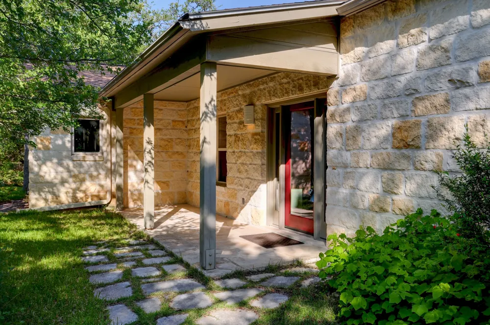 2147 TEJAS TRAIL Blanco, TX 78606