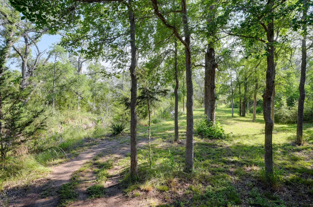 2147 TEJAS TRAIL Blanco, TX 78606