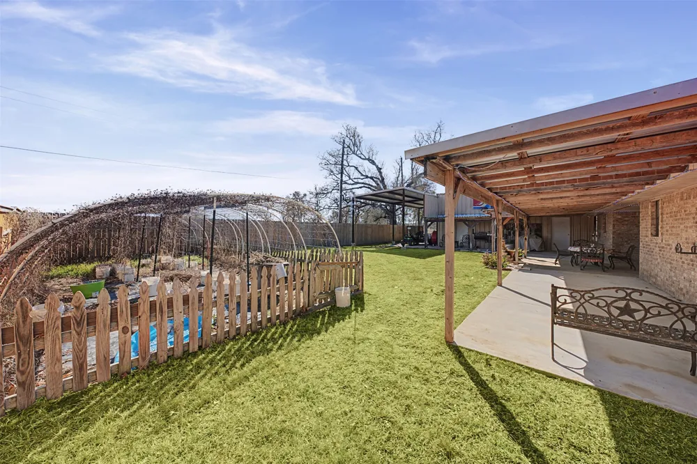 1601 Sunset Circle Cameron, TX 76520