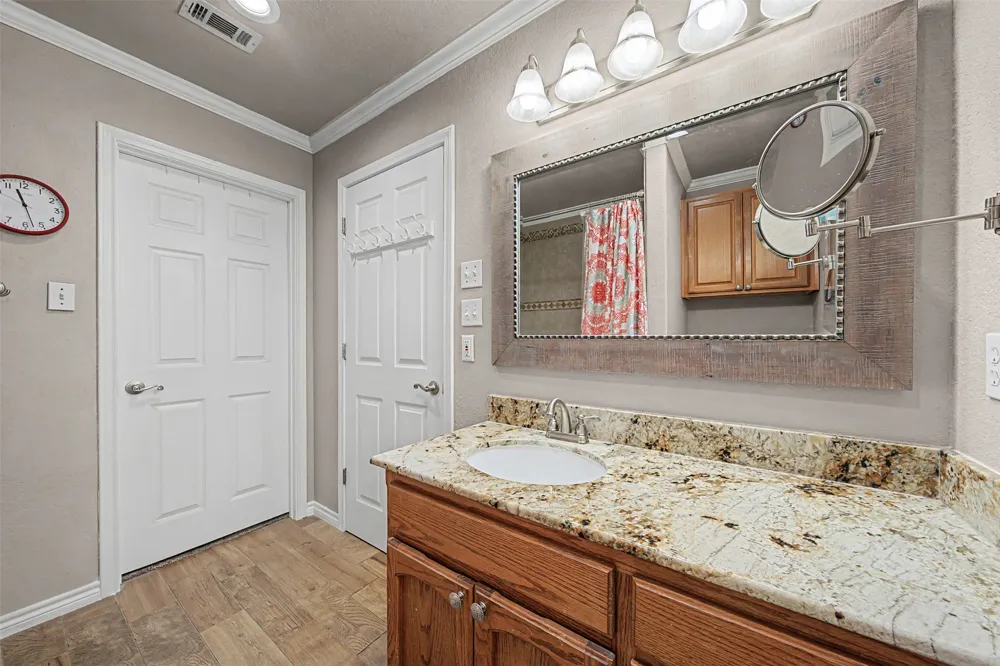 1601 Sunset Circle Cameron, TX 76520