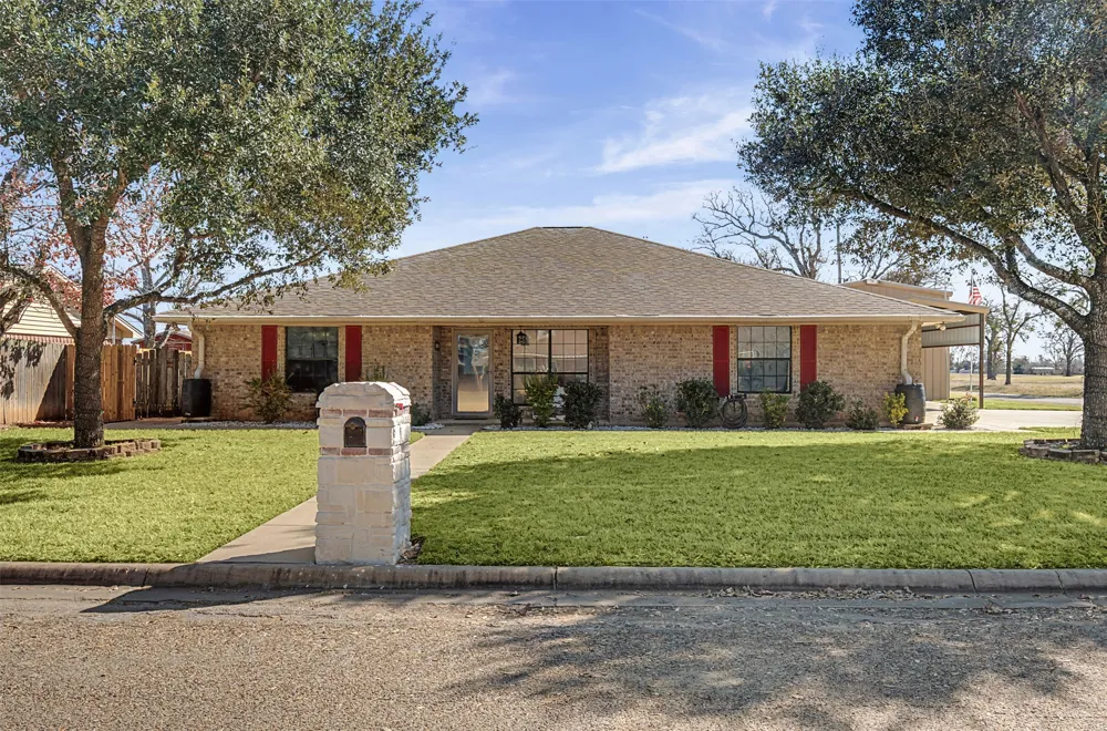 1601 Sunset Circle Cameron, TX 76520