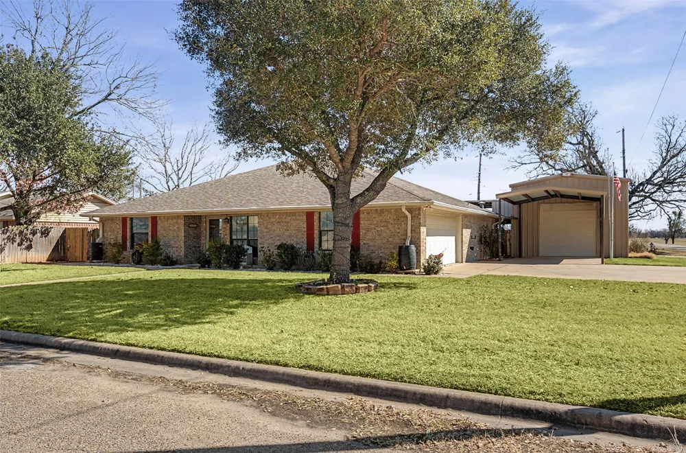 1601 Sunset Circle Cameron, TX 76520