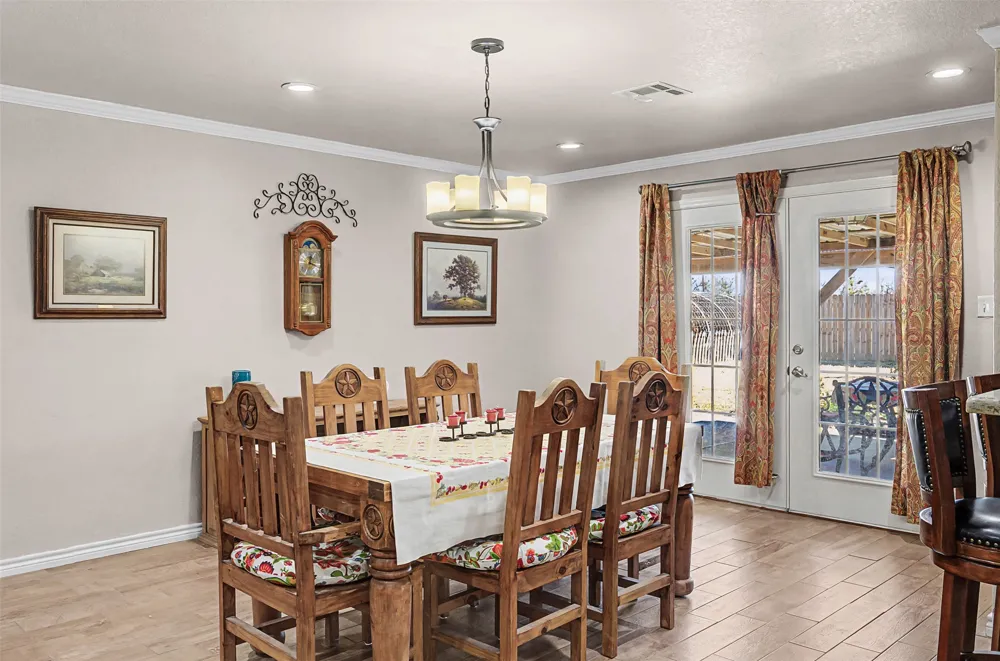 1601 Sunset Circle Cameron, TX 76520