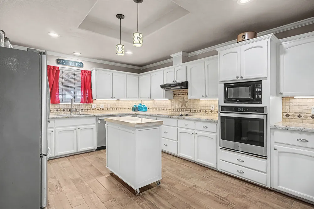 1601 Sunset Circle Cameron, TX 76520