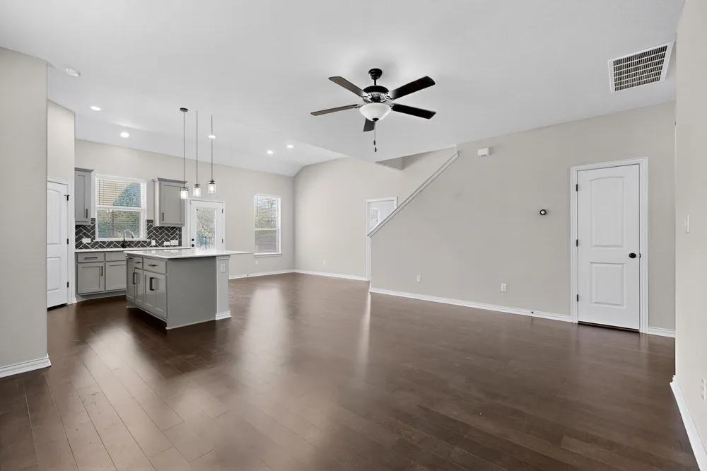 12605 Iron Bridge Drive Manchaca, TX 78652