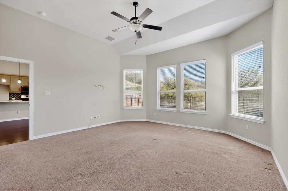 12605 Iron Bridge Drive Manchaca, TX 78652