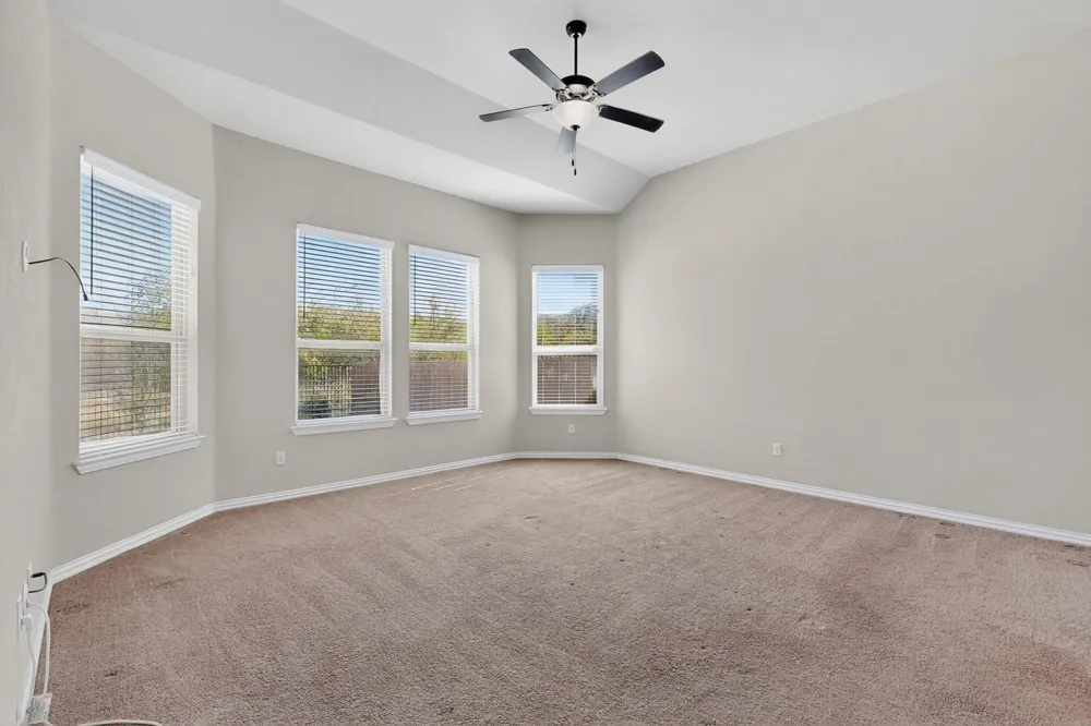 12605 Iron Bridge Drive Manchaca, TX 78652