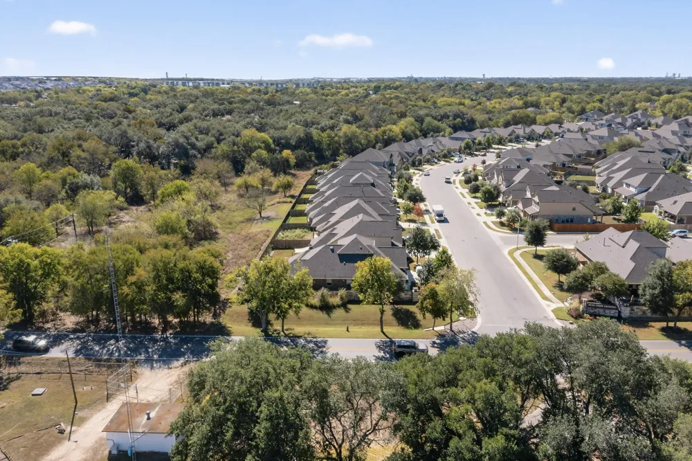 12605 Iron Bridge Drive Manchaca, TX 78652