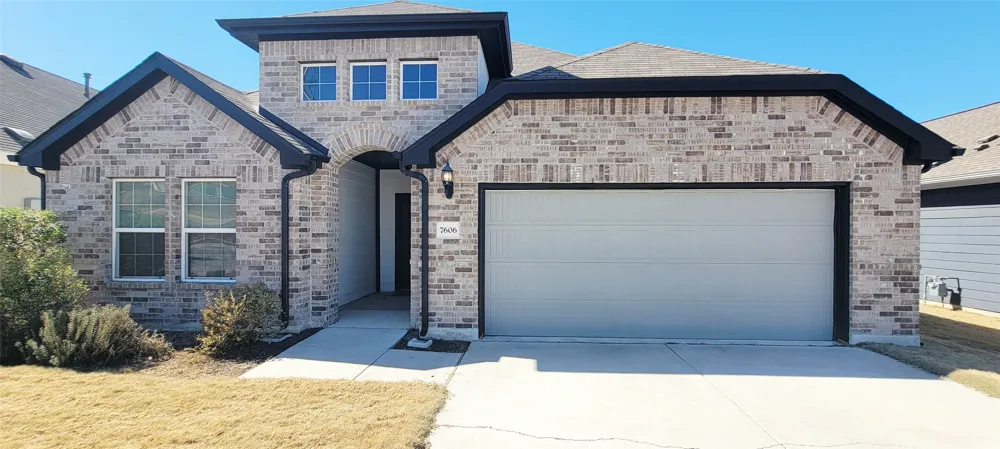 7606 Pewter Luster Bend Del Valle, TX 78617