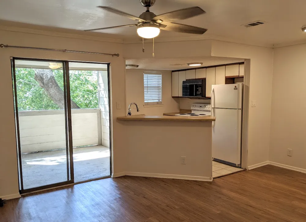 2500 Burleson Road #615 Austin, TX 78741