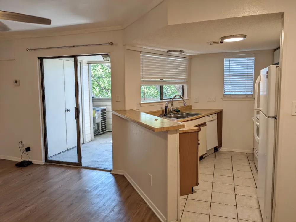 2500 Burleson Road #615 Austin, TX 78741