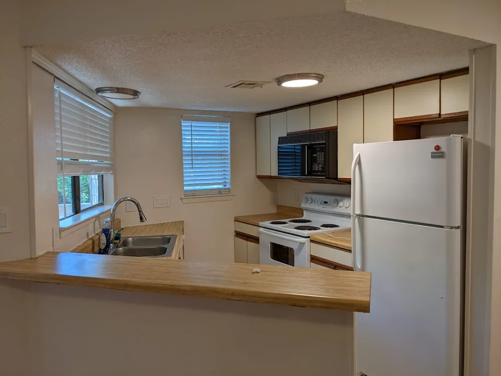 2500 Burleson Road #615 Austin, TX 78741