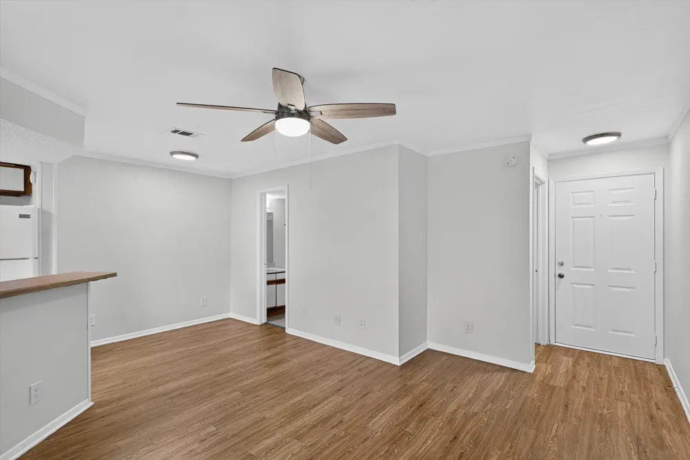 2500 Burleson Road #615 Austin, TX 78741