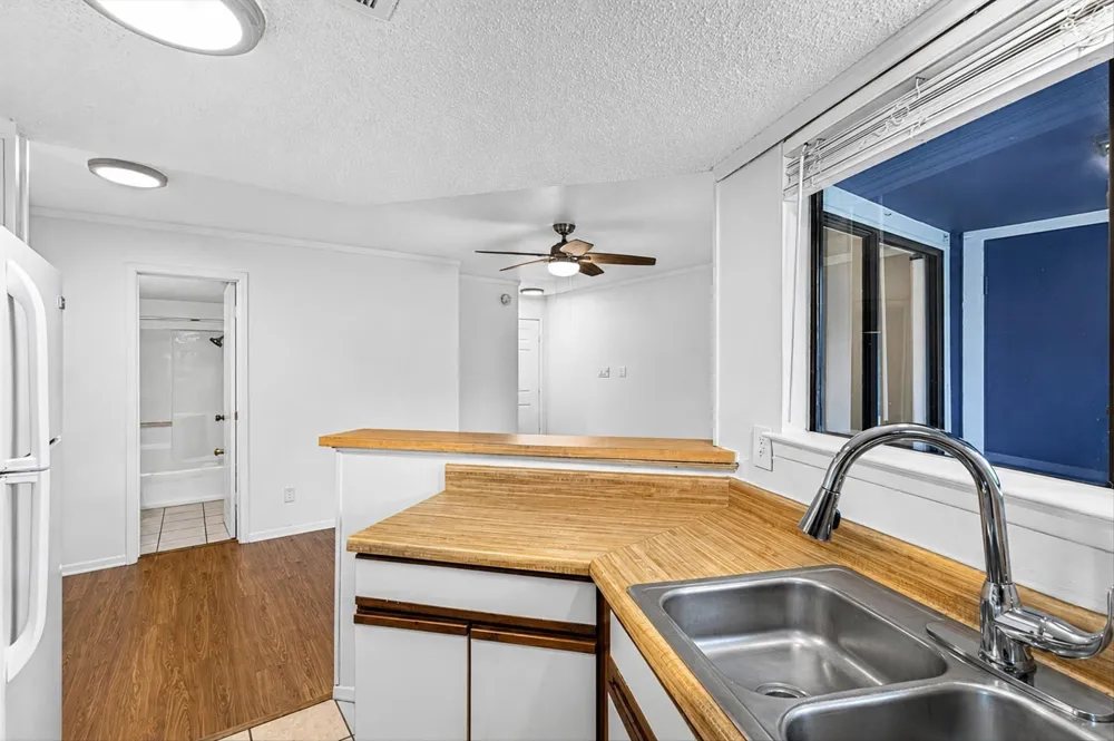 2500 Burleson Road #615 Austin, TX 78741