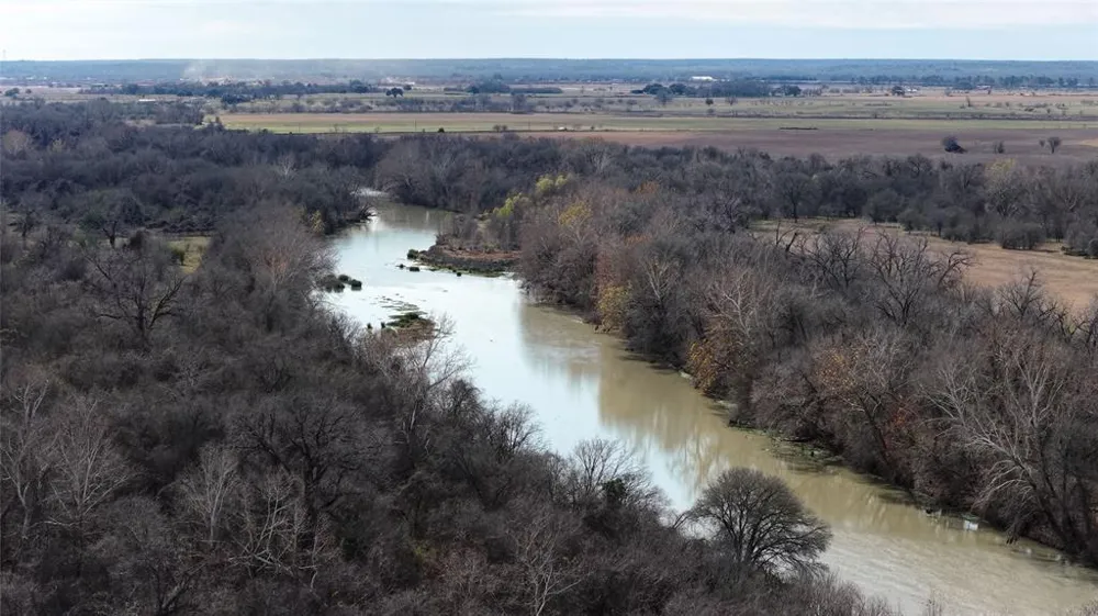256 Greasy Bend Road Smithville, TX 78957
