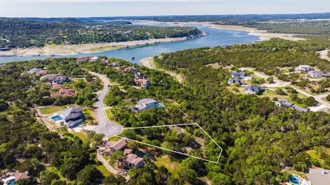 16900 Northlake Hills Drive