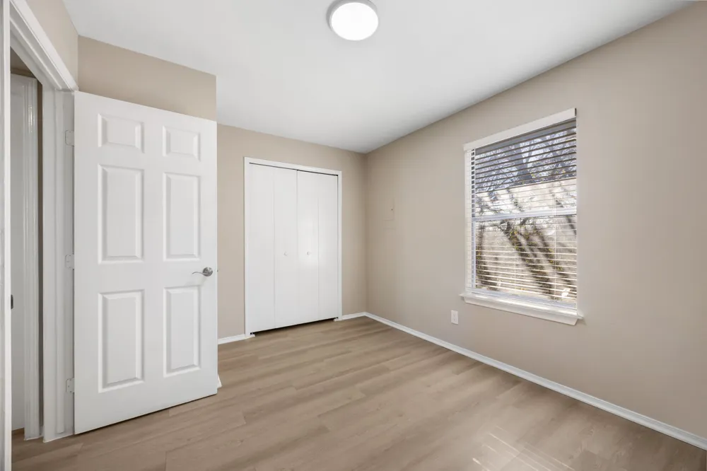 3012 Whisper Oaks Lane #J Georgetown, TX 78628