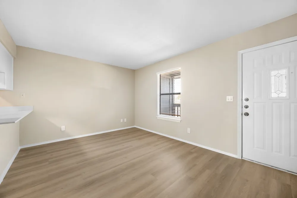 3012 Whisper Oaks Lane #J Georgetown, TX 78628