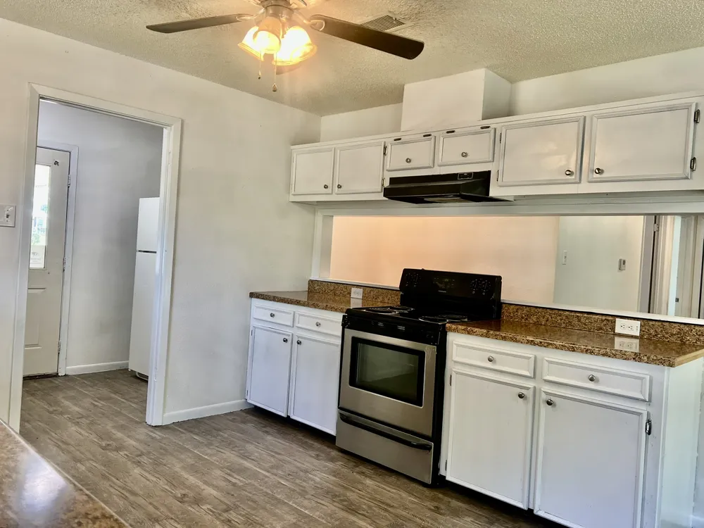 302 Harris Street Smithville, TX 78957