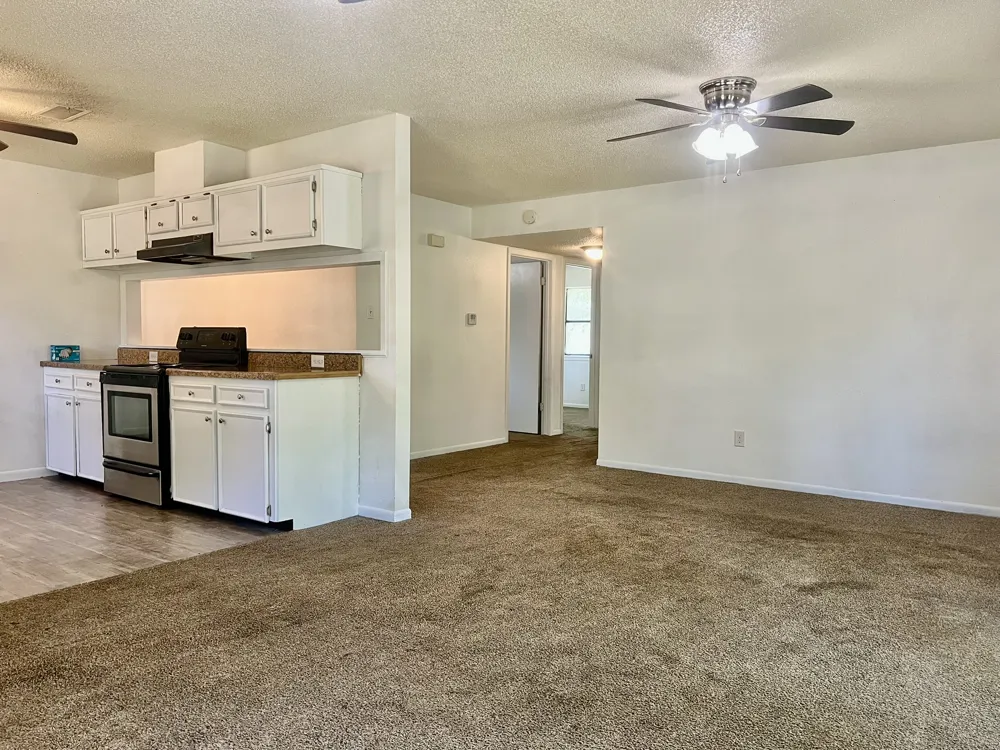 302 Harris Street Smithville, TX 78957