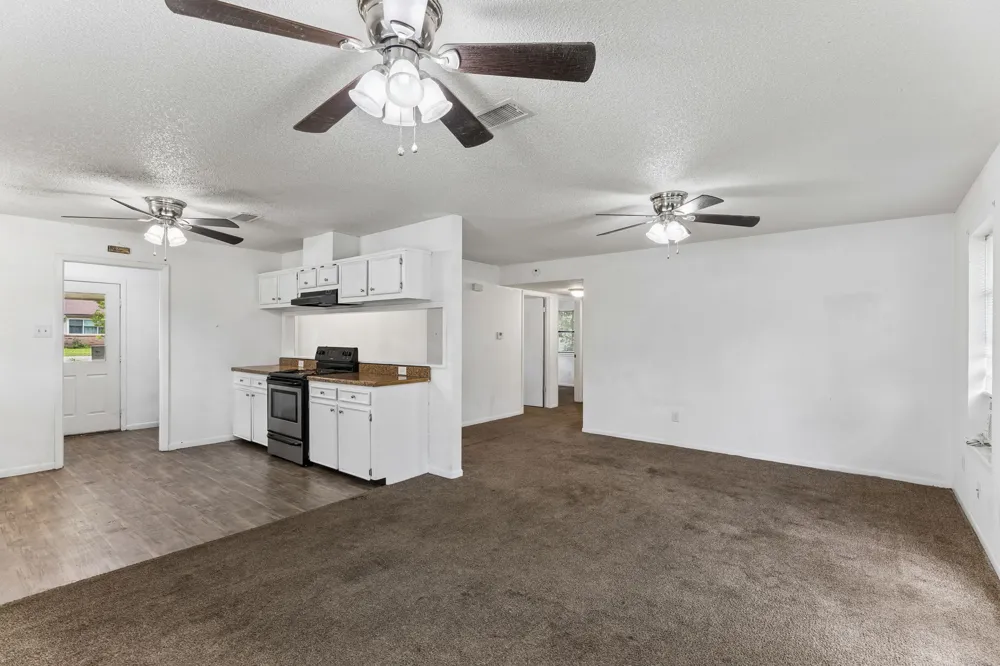 302 Harris Street Smithville, TX 78957