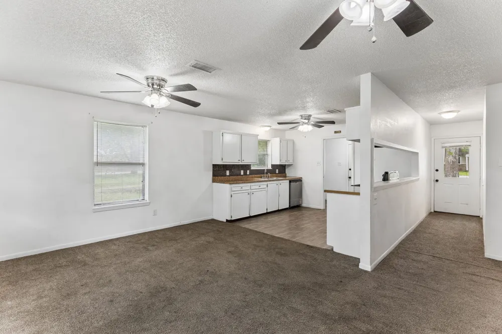 302 Harris Street Smithville, TX 78957