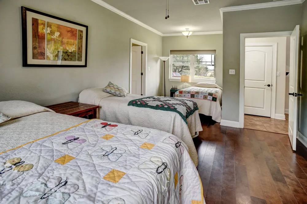 418 Vyvjala Road Smithville, TX 78957