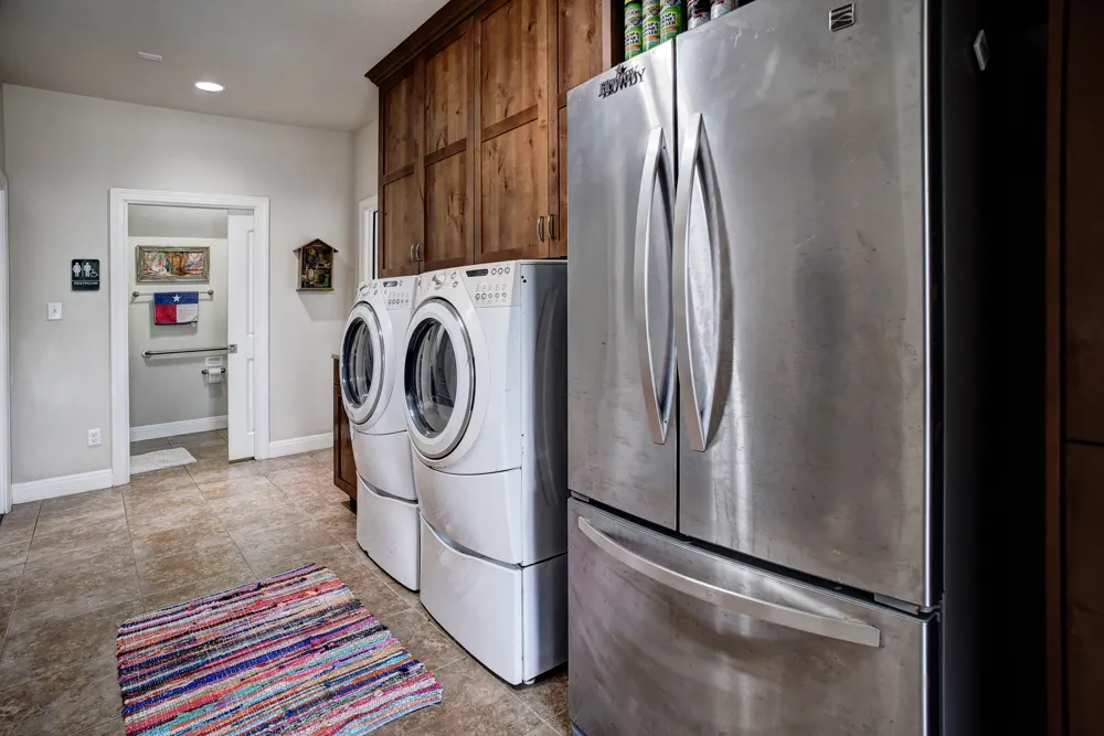 418 Vyvjala Road Smithville, TX 78957