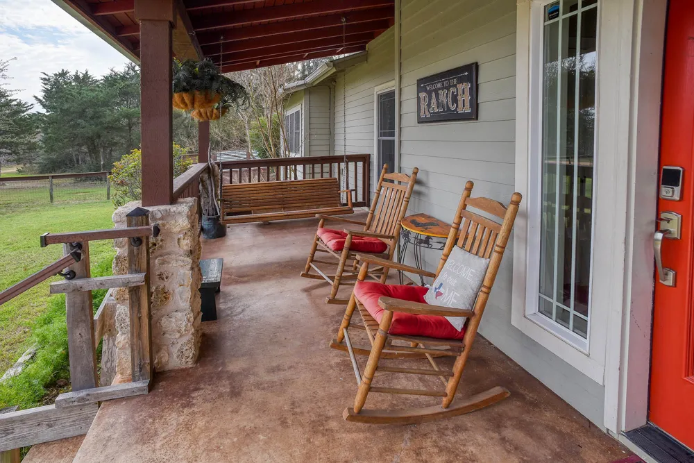 418 Vyvjala Road Smithville, TX 78957