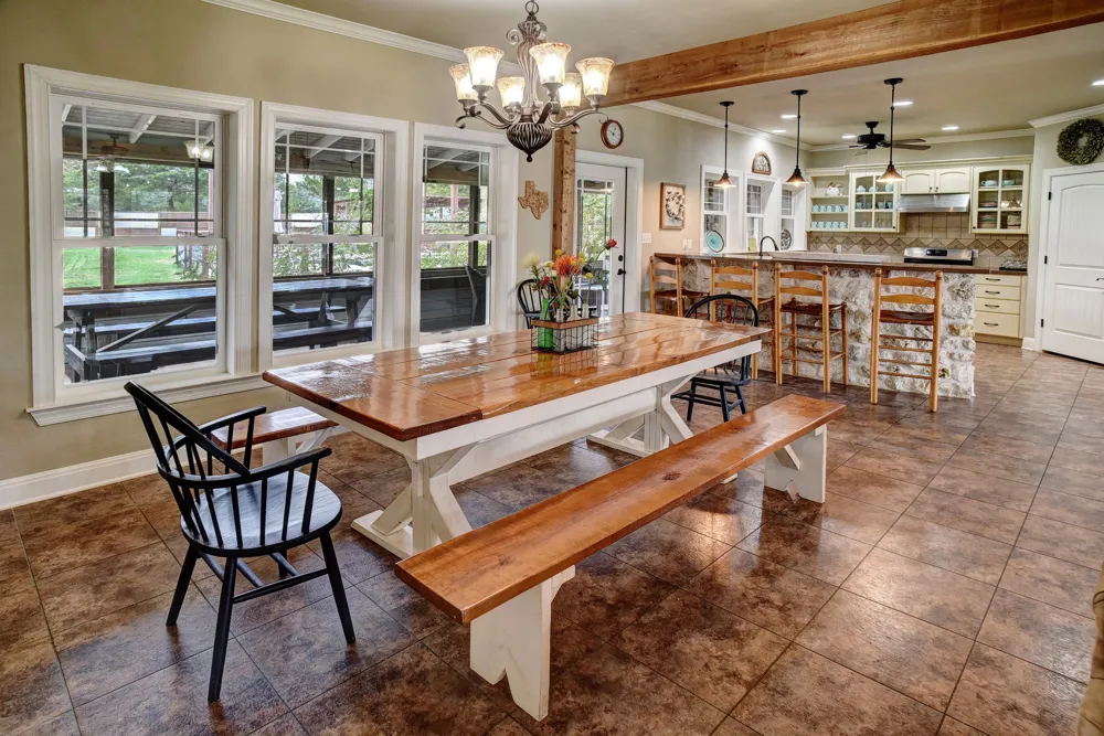 418 Vyvjala Road Smithville, TX 78957