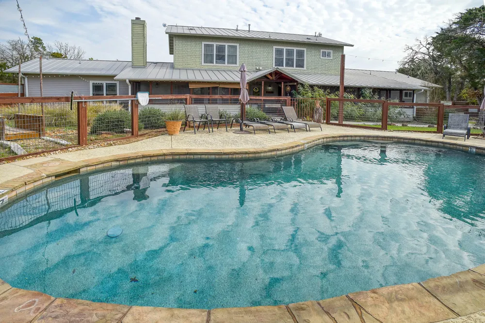 418 Vyvjala Road Smithville, TX 78957